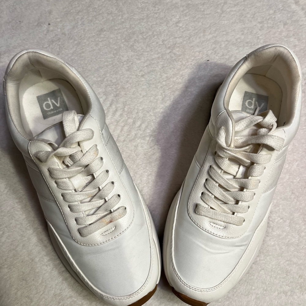 Dolce Vita DV Breela White Platform Sneakers Women’s Size 9 Lace Up Casual Shoes